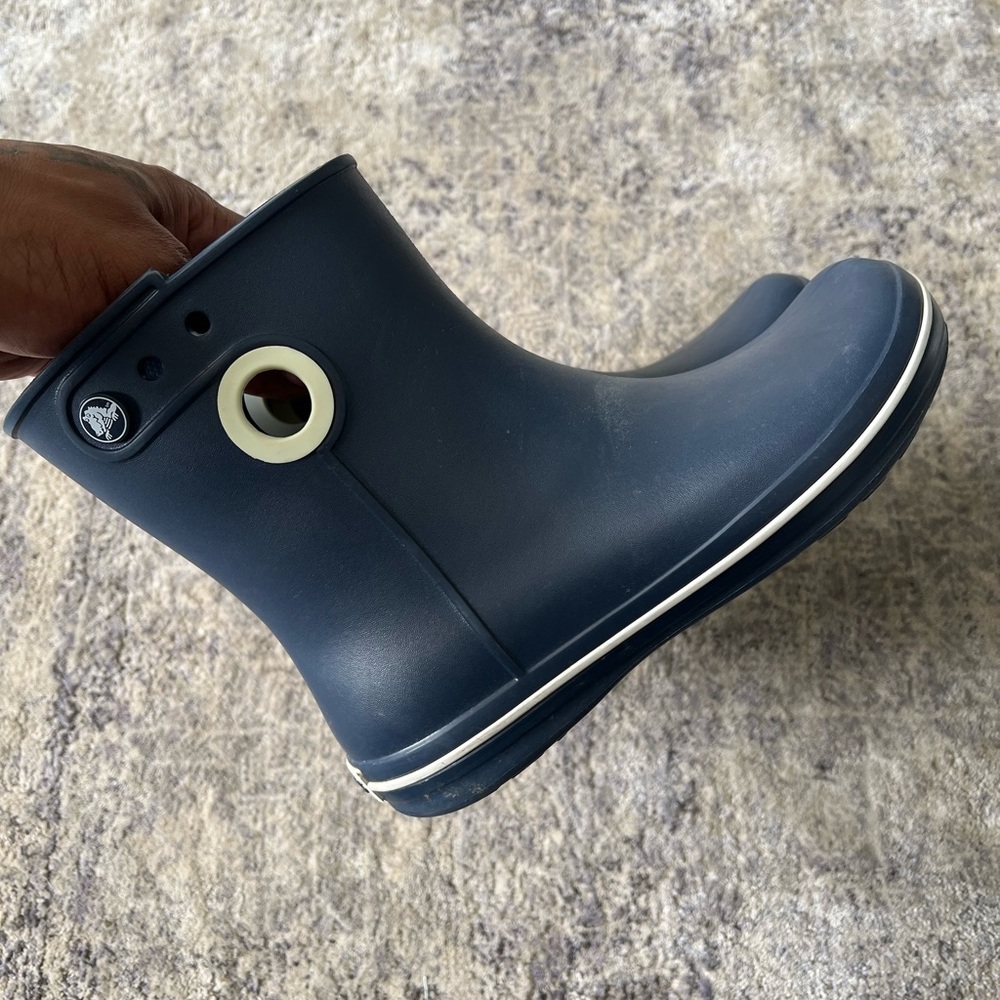 Crocs boots Womens size 6